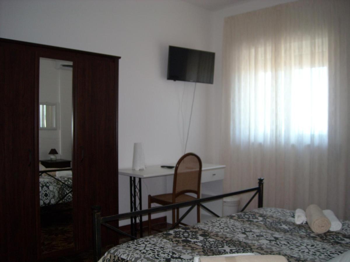 Giovannixxlll B&B Catania Bagian luar foto